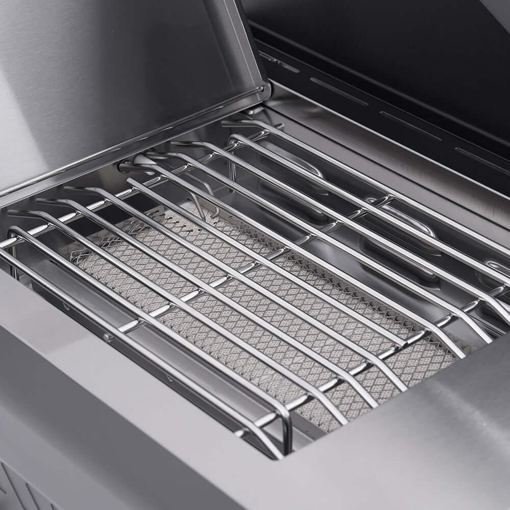 Eminence 405-Tech Stainless Propane Gas Grill