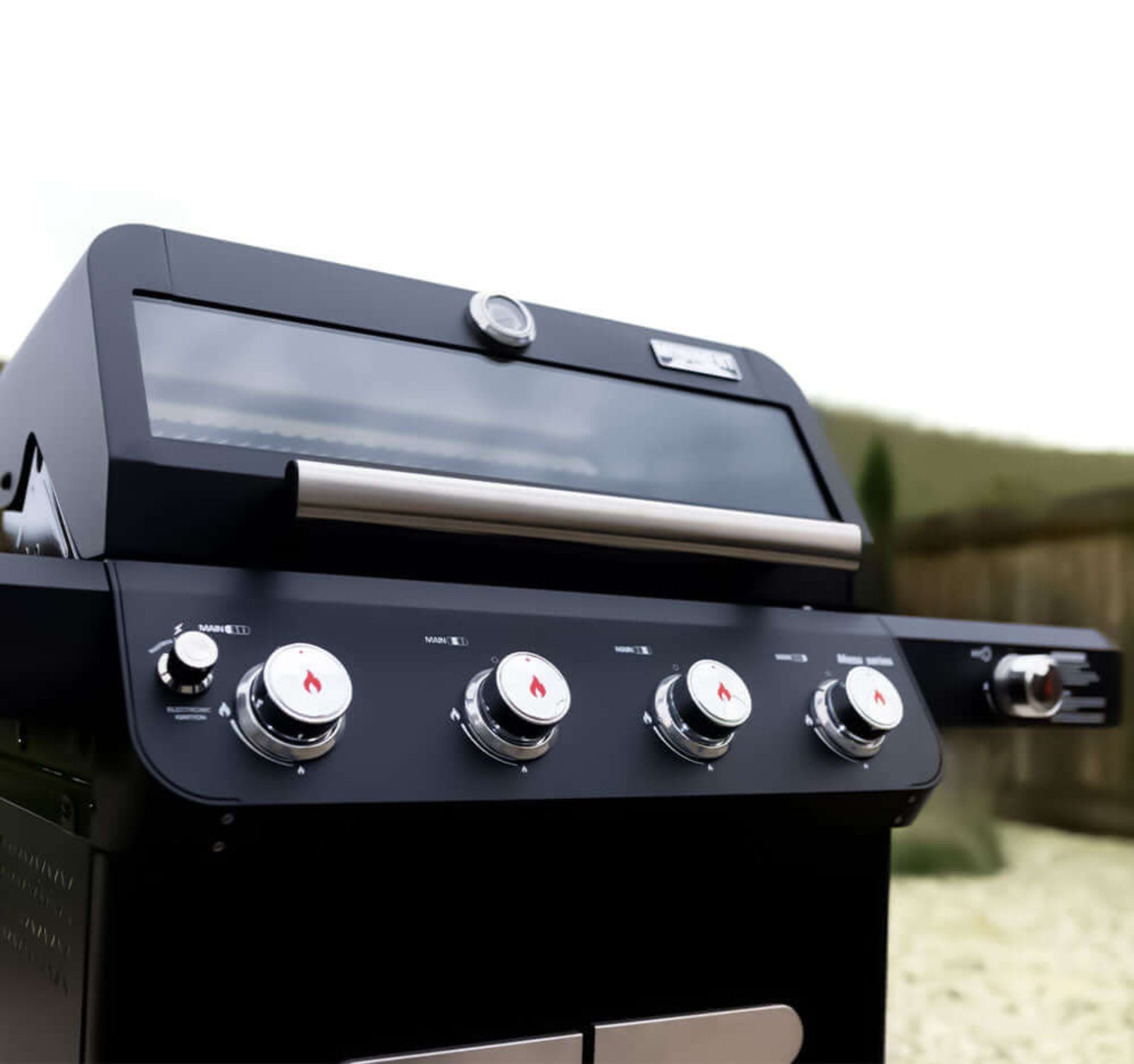 Mesa 425 - Black Propane Gas Grill
